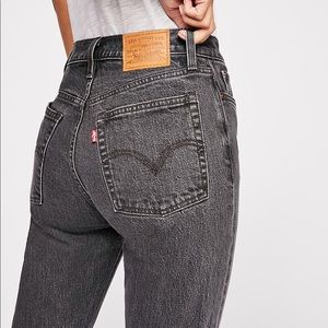 Levi’s Wedgie Icon High Rise